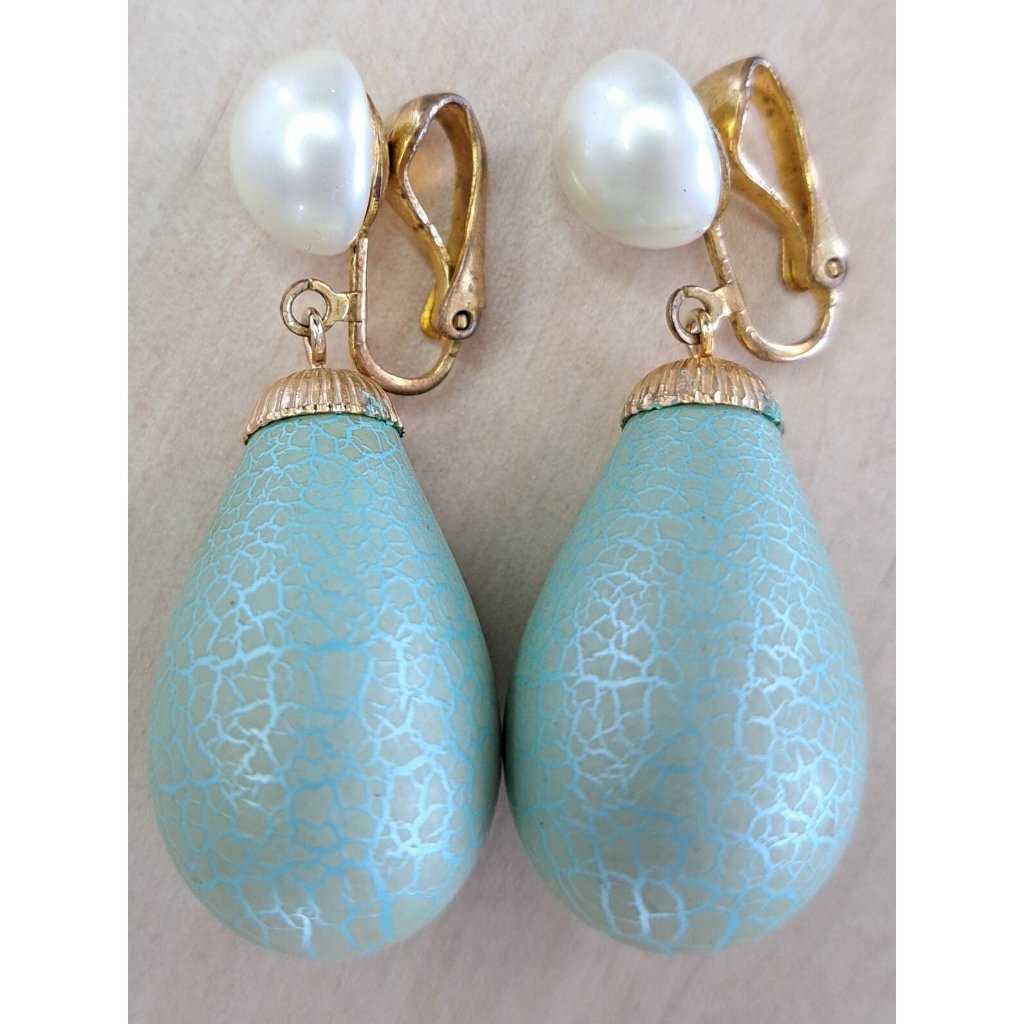Vintage Kramer Round Faux Pearl Sea Green Tan Crackle Beaded Drop Clip Earring 75$